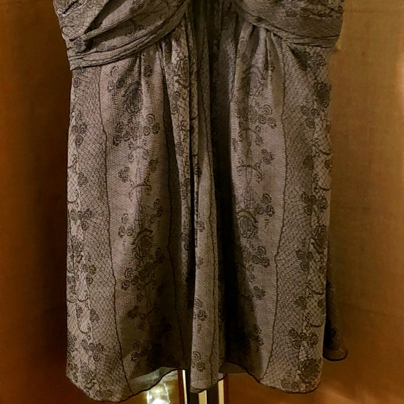 Top - Picture 2 of 2